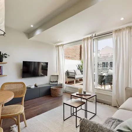 Apartment Neu - 2 Bedrooms And Terrace In Eixample Esquerra Barcelona