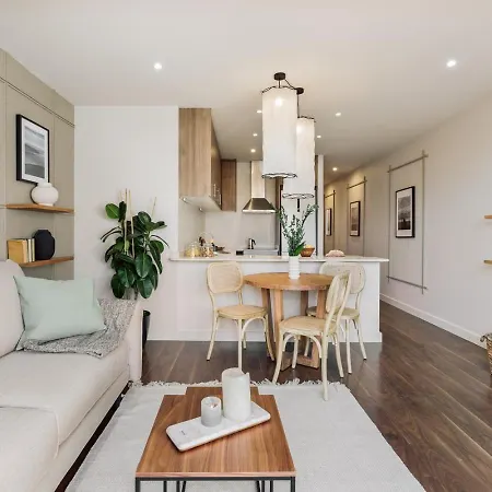 Apartment Neu - 2 Bedrooms And Terrace In Eixample Esquerra Barcelona