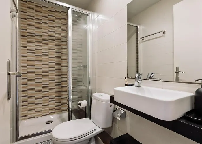 Neu - 2 Bedrooms And Terrace In Eixample Esquerra 巴塞罗那