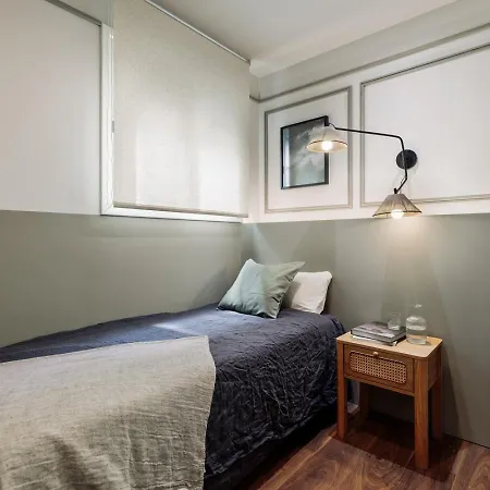 Neu - 2 Bedrooms And Terrace In Eixample Esquerra Barcelona